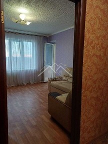 Продаж 2 кімнатної квартири з меблями на 17 кварталі зуп. Інтернат