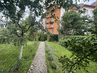 Здається в оренду 3 кімн будинок