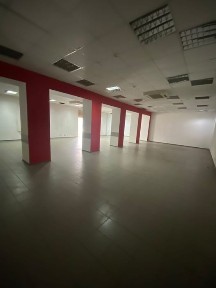 Оренда приміщення пр. Науки, 32, червона лінія