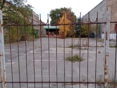 Оренда земельної площадки з приміміщенням