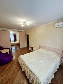 1 Кімнатна. Дендропарк. Біля АТБ.