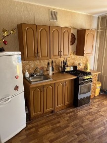 Центр 1 кімнатна в новому будинку, світло не вимикають