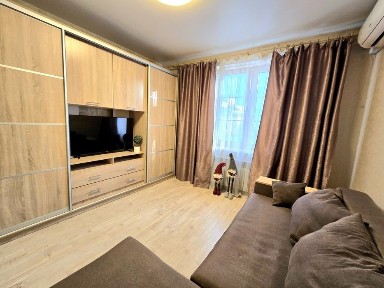 Сдам 1 комн., Центр, Центральный рынок, Конституции, Конторская 10.