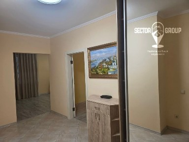 Жк Green House, 2к, 2 поверх 83кв. м. з новим ремонтом.