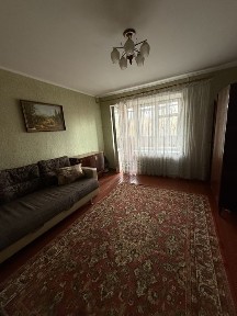 Оренда 2к Зарічанська Виставка Думка