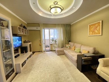 Продам 3к квартиру з автономним опаленням в Лісках