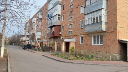 Продам 3-кімнатну квартиру Вул. Київська, 45