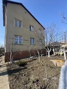 Дом в пригороде Черноморска