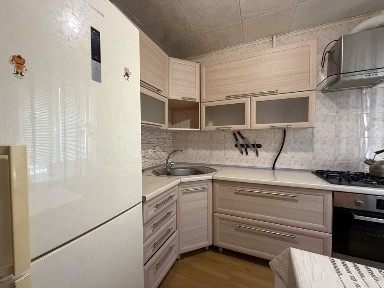 Сдам 2-ух ком квартиру Титова/Героев Сталинграда