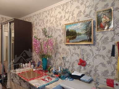 Продам укомплектовану 3 кмн квартиру на Героїв Крут