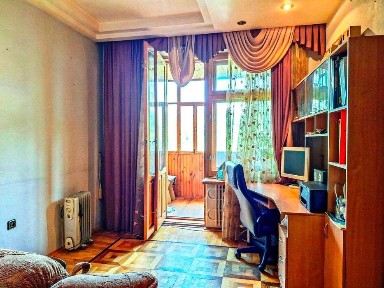 Продам чудову 3-кімнатну квартиру біля метро.