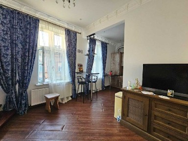 Продаж 4 кім. кВ. вул. Б. Хмельницького