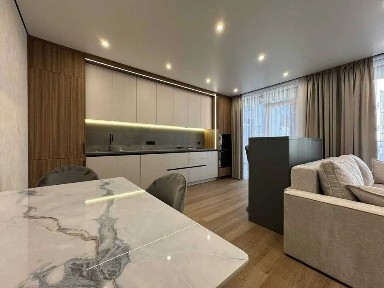 Велика кухня-студія і дві окремі у новобудові