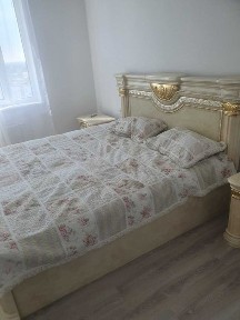 Оренда простора квартира вул. Малинова