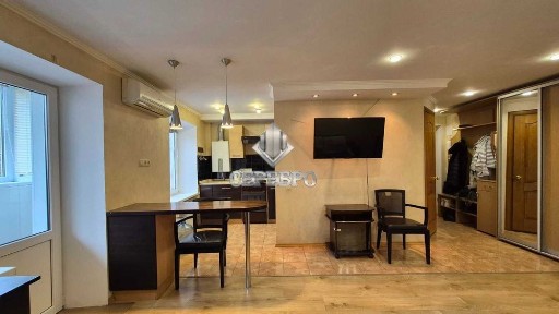 *ОРЕНДА, 2х кімнатної квартири по бул. Центральному, зупинка 