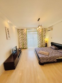 Подобово Посуточно Квартира ЛЮКС тц Украина просрект Є світло Власник