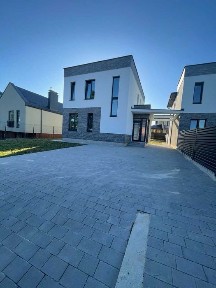 Окремостоячий котедж у с. Бірки