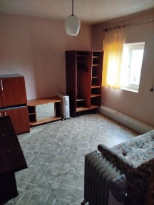 Сдам дом на 1комнатуна правом берегу раен Красного камня