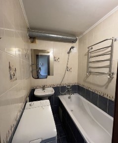 4-к квартира в центрі навпроти готелю Буковина