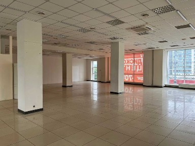 Здам власну торгову площу ТЦ Велта. Пр-т Григоренка. 215кв. м.