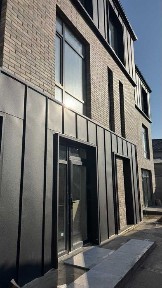 Продам фасадное отдельно стоящее здание со своей территорией