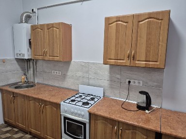 Здається двохкімнатна в тихому центрі міста.