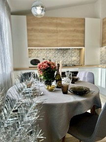 СВІТЛО Є! Газ! Автономне опалення!New!Квартира подобово. 23 серпня