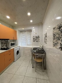 Сдам свою 1-комнатную квартиру у метро 23 августа