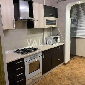 Продаж 1-к. квартири з ремонтом, просп. Романа Шухевича, метро Дарниця