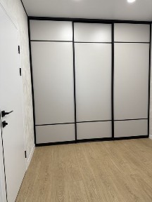 Однокімнатна квартира з сучасним ремонтом біля Києва!