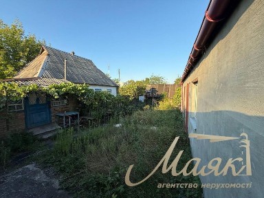 Продажа дома 68.4м2 и земельного участка с. Подгорци Киевская обл.
