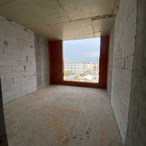 Одно кімнатна квартира район БАМ.