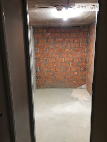 Здається спеціальне приміщення на вул. Юрія Іллєнка 51Б, площа 2.4 кв. м • ID 32433626