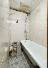 Продаж 2-к квартири вул. Ентузіастів 9