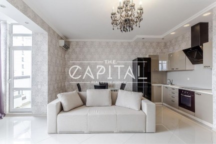 Продаж квартири 2-кімнатної квартири 70 м² у ЖК Панорама Печерськ