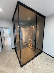 Велика двокімнатна квартира з дизайнерським ремонтом ГАЗ! Центр міста