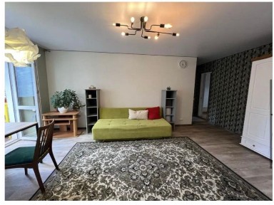 Трешка на 23 августа 7. Свежий ремонт.