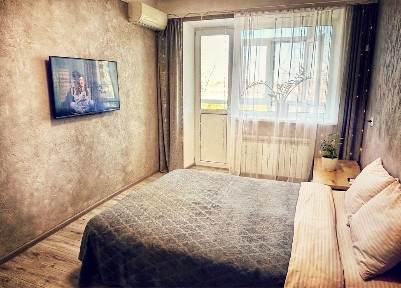 Квартира подобово в 1 хв від Київського вокзалу та ТРЦ «Київ»