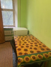 Здається 3 кімнатна квартира переважно для військових.