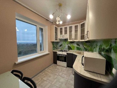 Здам 3 к/к у центрі міста біля Народного парку, з чудовим краєвидом