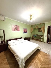 Погодинно, подобово видова 1к кв біля м. Лівобережна. Документи