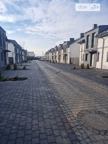 Продаж 2 поверхового таунхауса з ділянкою на 2.1 сотки, 120 кв. м, 3 кімнати, на вул. Місячна • ID 33802881