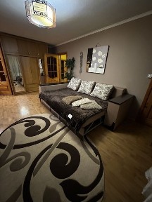 Здаємо на Новий Рік. Подобова. 2 кімнатна квартира - центр.