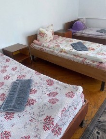 Оренда кімнат в будинку для військових.