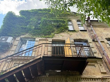 Продам 1 комнатную квартиру в р-не парка Шевченко