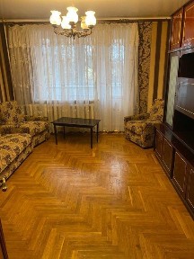 3-кімнатна квартира по вул. Бориса Тена.