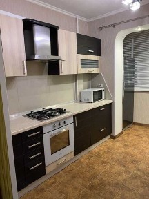 ПРОДАМ 1 кім квартиру Романа Шухевича 12 а. (Ватутіна)