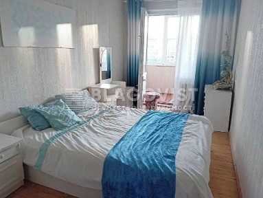 Продаж квартири Оболонський просп., 39а, 3кімн., 67кв. м