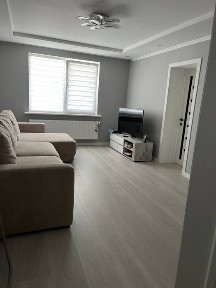 Здається 3х кімнатна квартира на Ріці