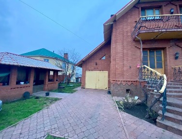 Продается добротный 2 этажный дом в Широкой балке с участком 10 сот. С2